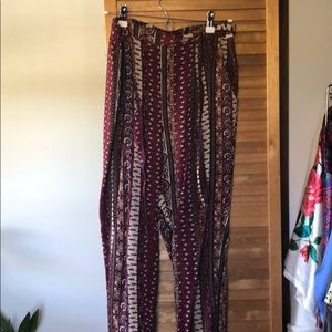Ornate print cotton capris